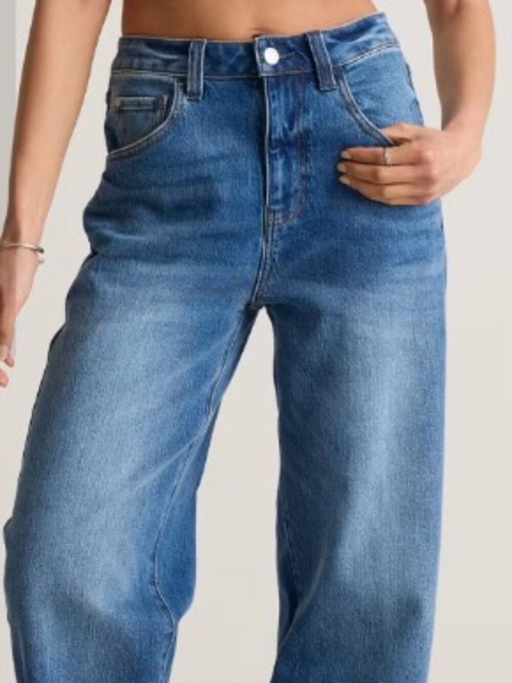 NWOT Quince Bella Stretch Barrel Jeans